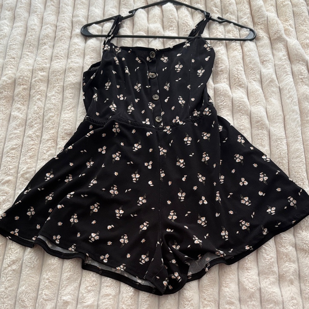 Aeropostale Black and White flower romper